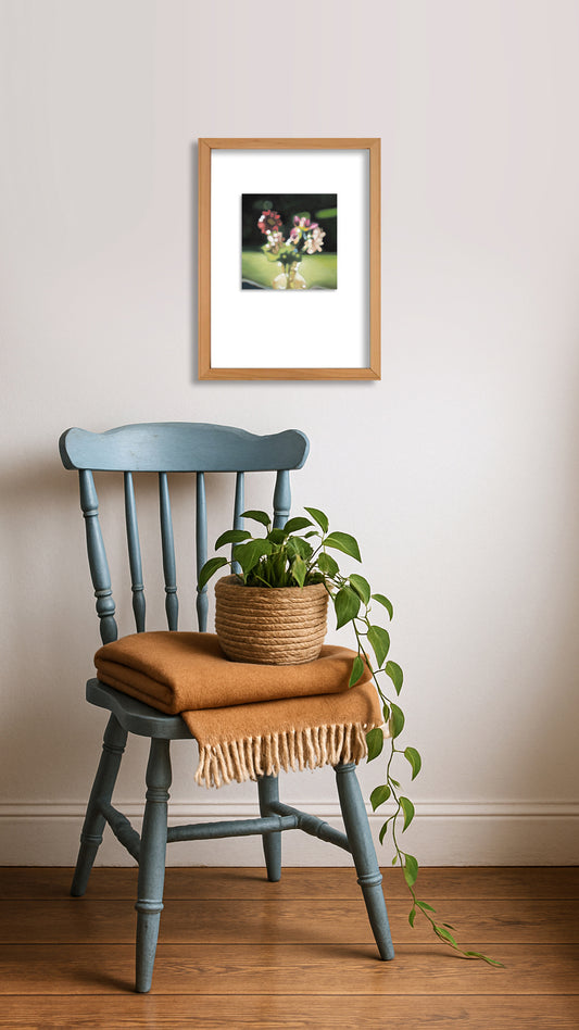 Glimmer 7 - Red flowers