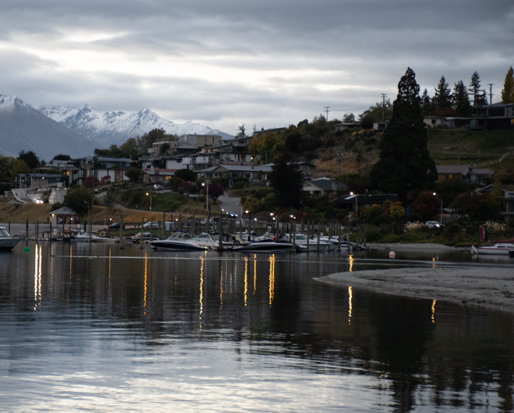 Wanaka New Zealand lakefront view