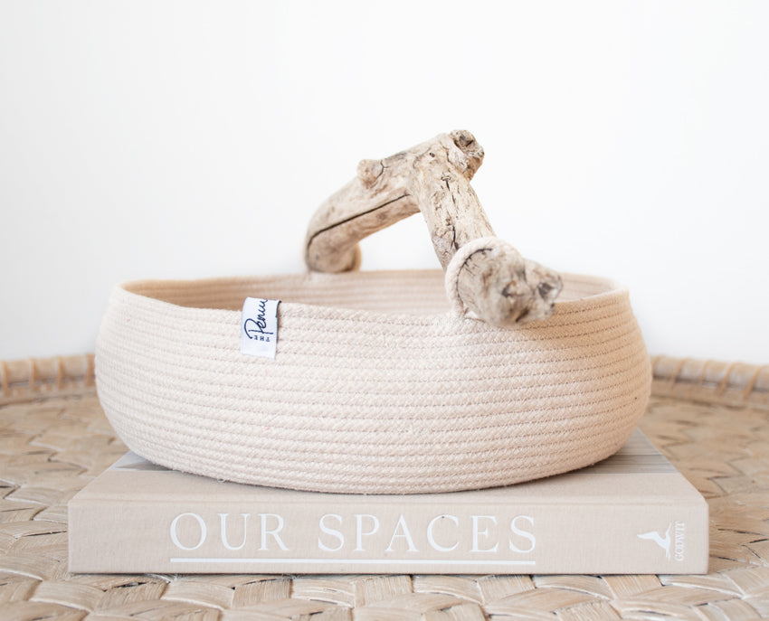 Large coiled rope tray with driftwood handle