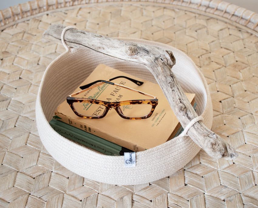 Large coiled rope tray with driftwood handle